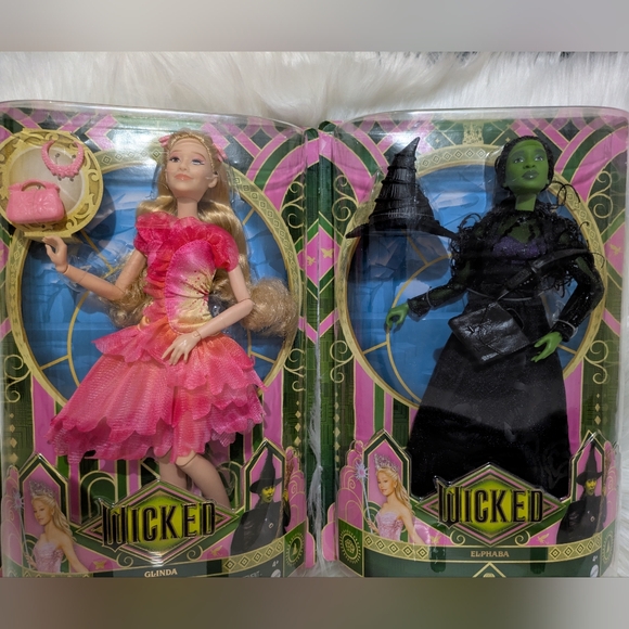 Mattel Wicked Movie Glinda & Elphaba Dolls Ariana Grande Tiara New! - Picture 2 of 16